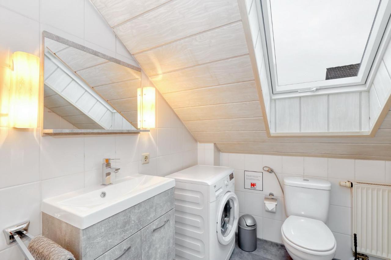 Seepark Kirchheim Ferienhaus bei Nina mit Sauna Exterior foto