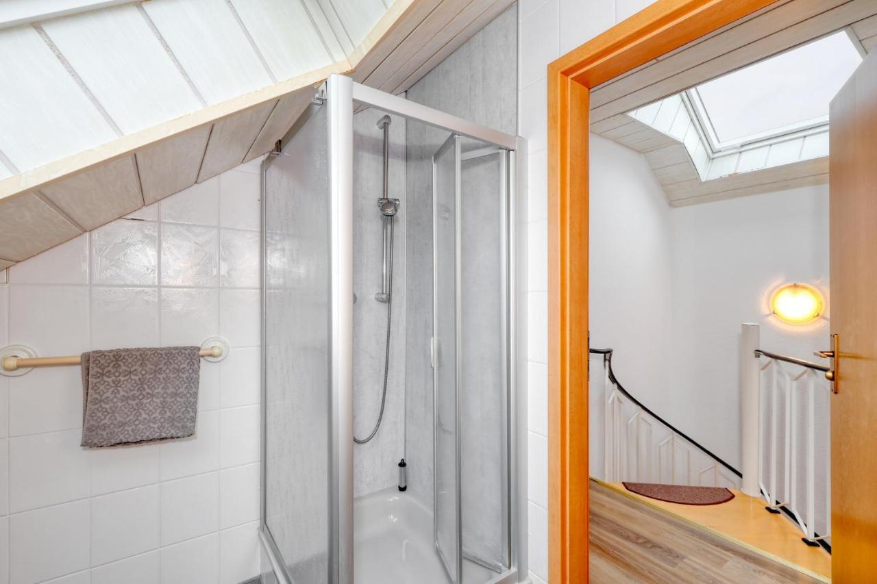 Seepark Kirchheim Ferienhaus bei Nina mit Sauna Exterior foto