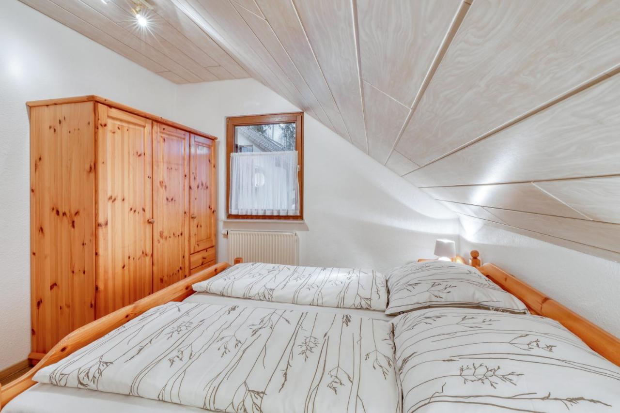 Seepark Kirchheim Ferienhaus bei Nina mit Sauna Exterior foto